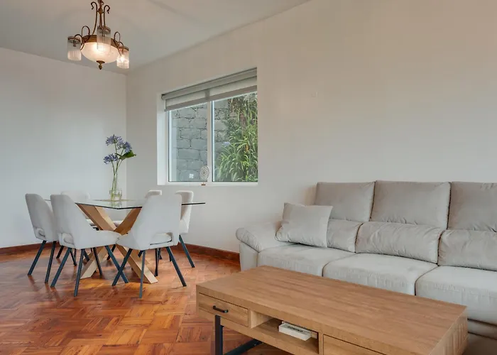 Natural Oasis With Panoramic View & Bio-diverse 9 950m2 Garden * Funchal (Madeira)