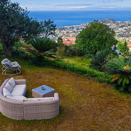 Natural Oasis With Panoramic View & Bio-diverse 9 950m2 Garden Вилла *