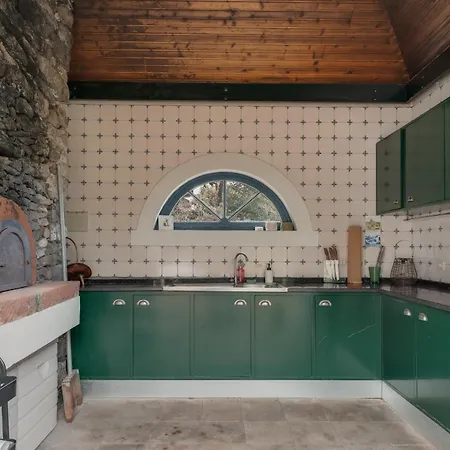 Вилла Natural Oasis With Panoramic View & Bio-diverse 9 950m2 Garden