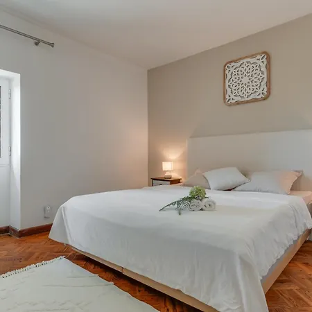 빌라 Natural Oasis With Panoramic View & Bio-diverse 9 950m2 Garden