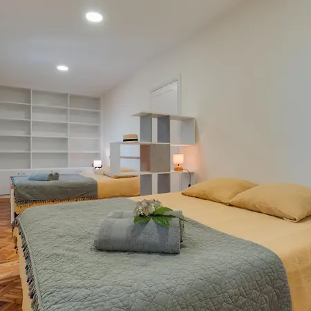 빌라 Natural Oasis With Panoramic View & Bio-diverse 9 950m2 Garden *