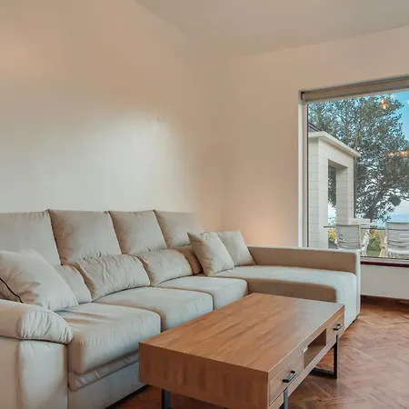 Natural Oasis With Panoramic View & Bio-diverse 9 950m2 Garden Villa