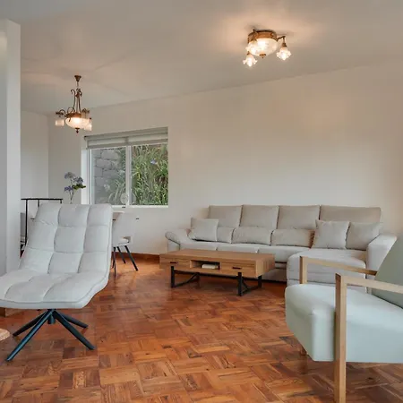 Natural Oasis With Panoramic View & Bio-diverse 9 950m2 Garden *